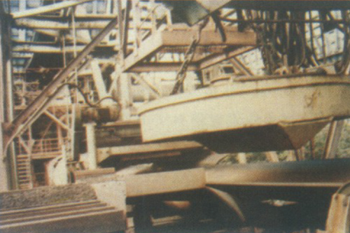 LMC01系列矿石自动回收式电磁除铁器