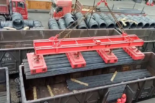 LM12系列超深吸力吊运捆扎螺纹钢、角钢、棒材用电磁铁